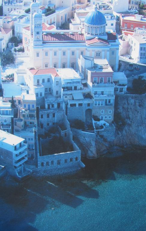 Apollonos Seafront Apartment Ermoupoli Eksteriør billede
